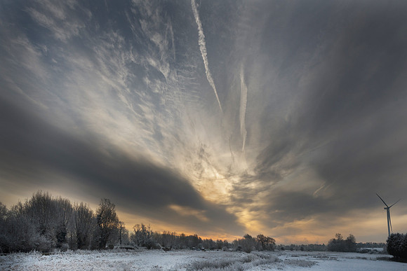 SKY OF LIGHT 7803